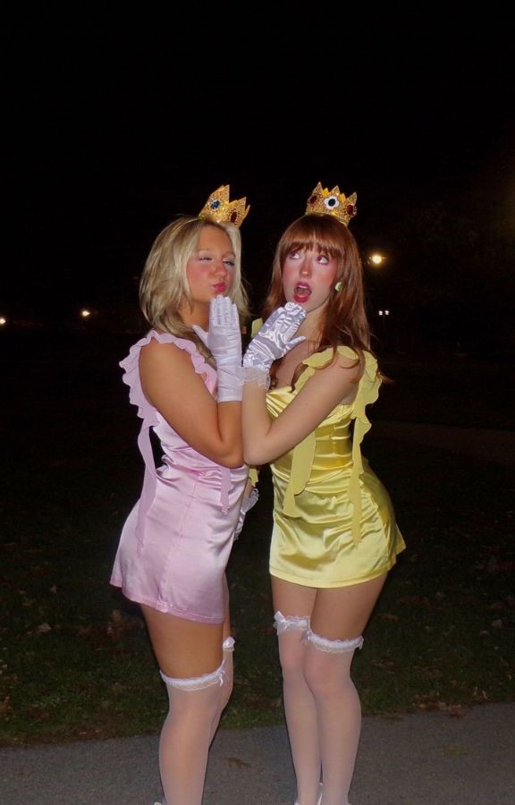 Princess Peach & Princess Daisy