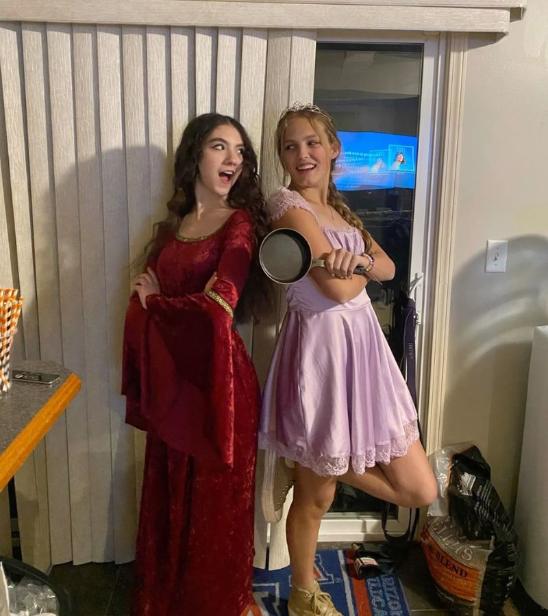mother gothel and rapunzel 