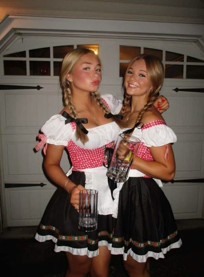 Oktoberfest Girls Duo Halloween Costumes