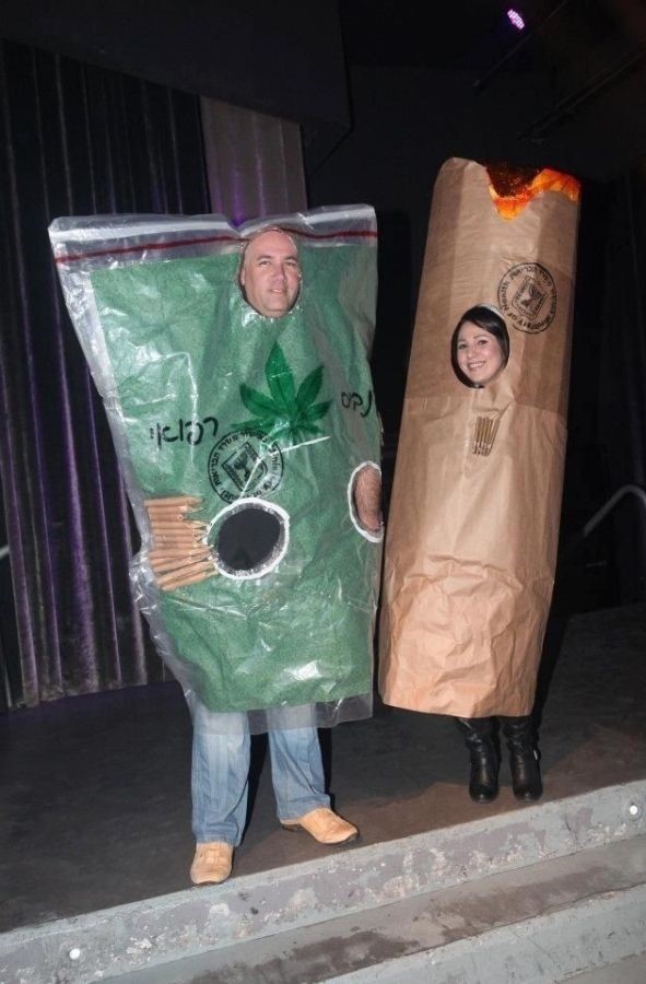 a blunt and bag of weed