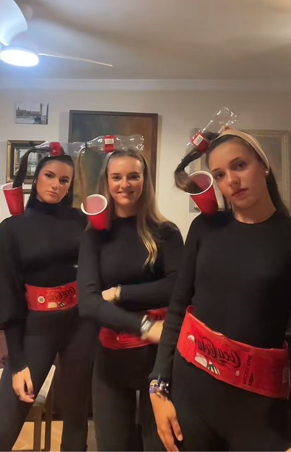 coca cola girls 