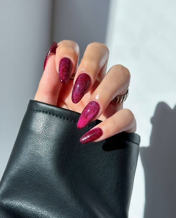 sparkly pink velvet nails