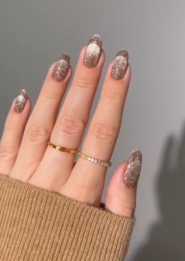 velvet glitter nails