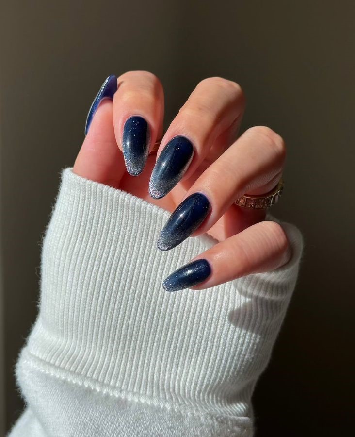 icy sapphire velvet nails