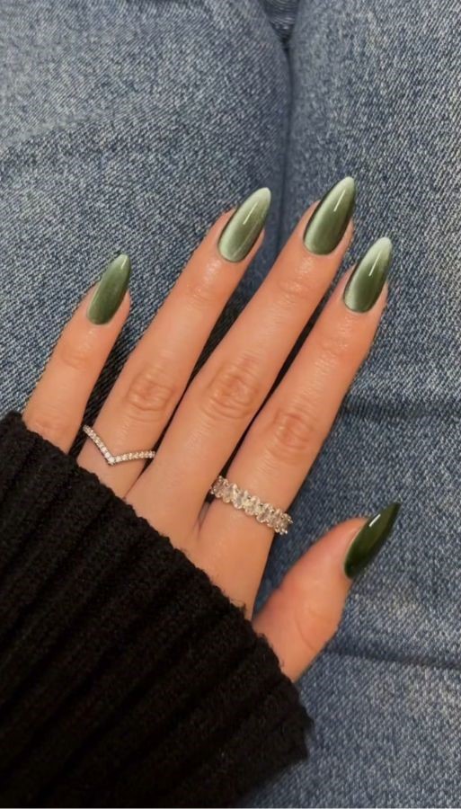 green velvet nails