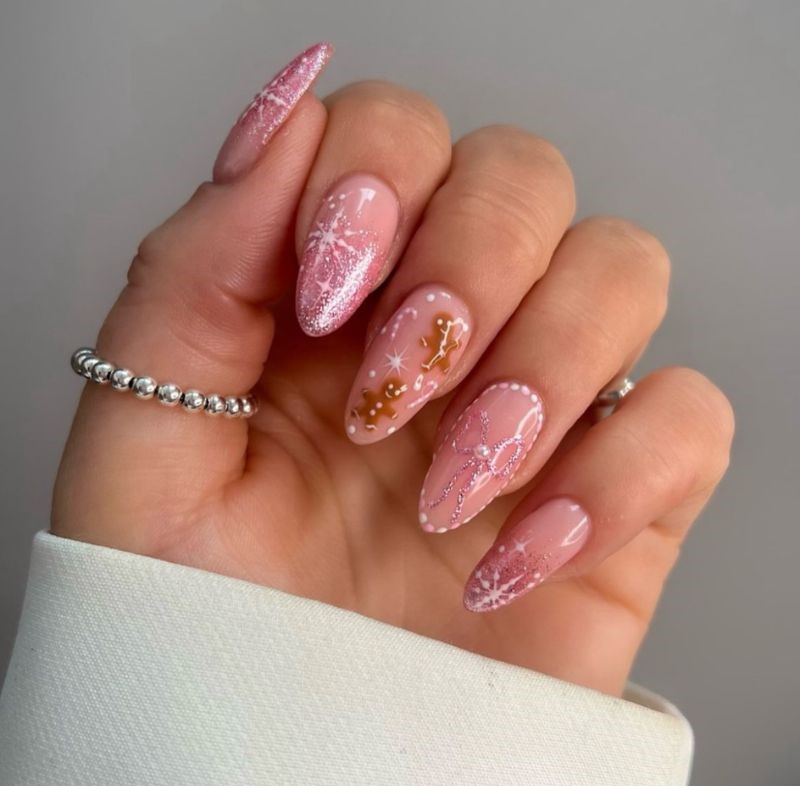 sparkly pink gingerbread christmas nails