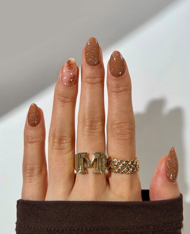sparkly gingerbread nails