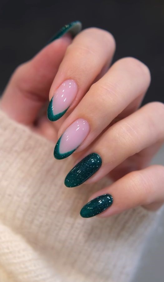 green christmas nails tips
