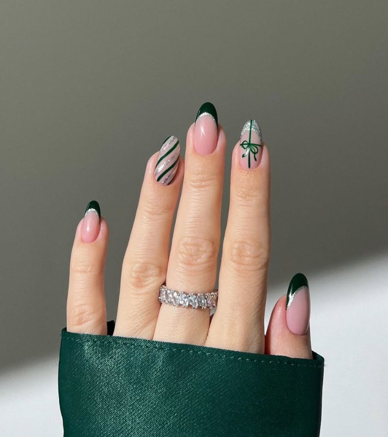 green christmas nails