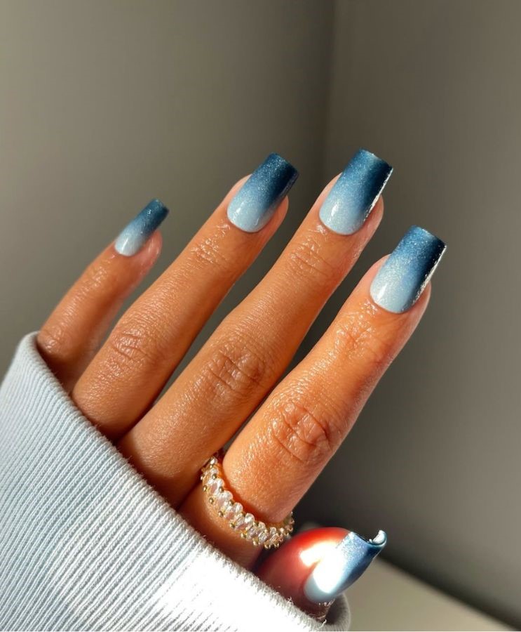 icy dark blue aura tips