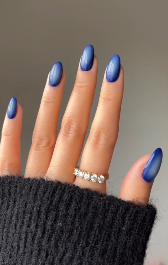 dark icy blue aura nails