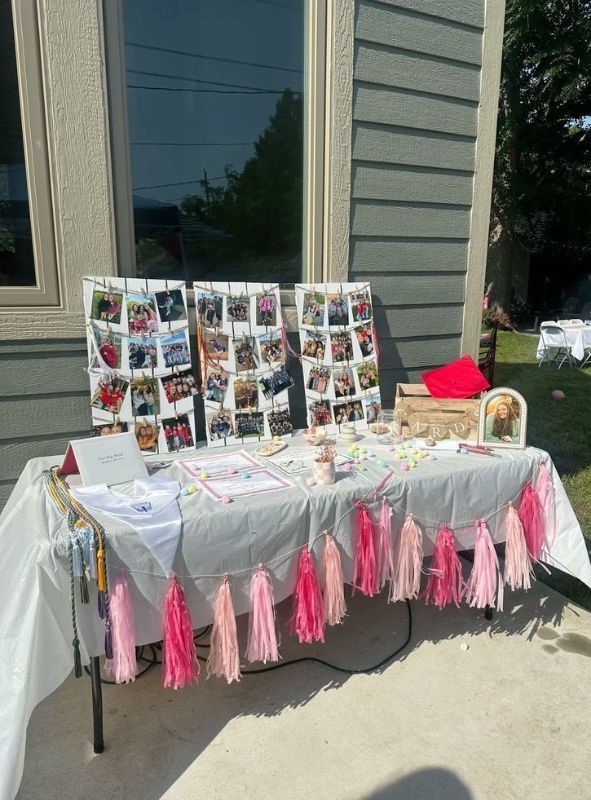 graduation party photos table