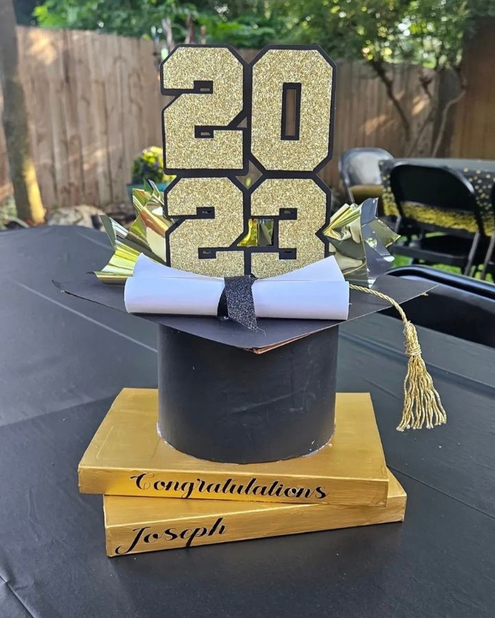 graduation year centerpiece