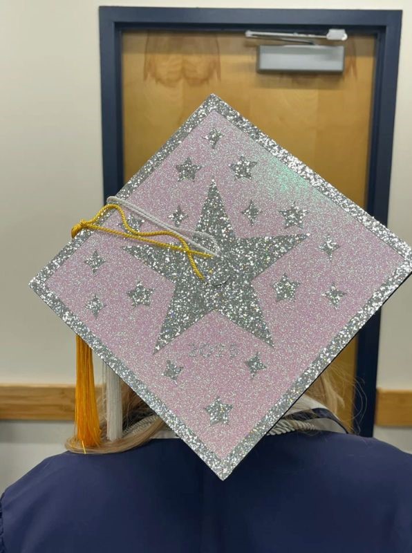 pink star graduation cap inspo