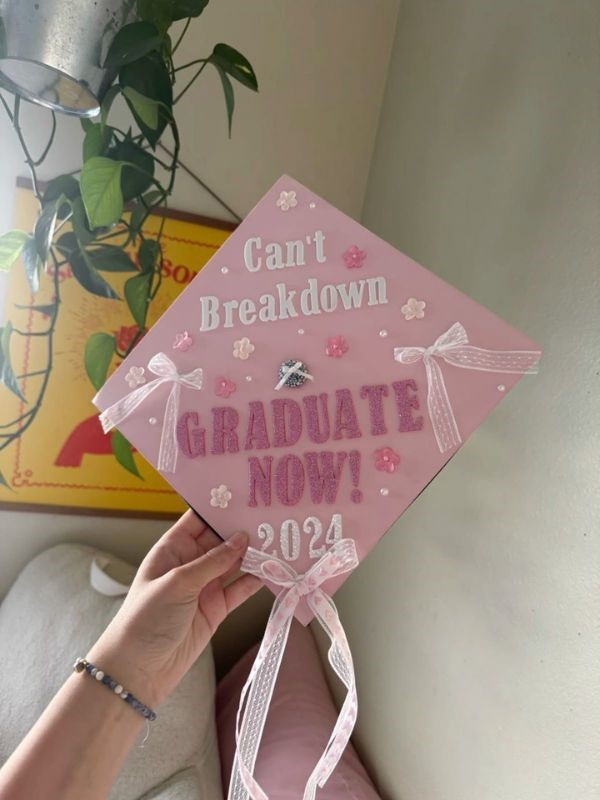 pink graduation cap design