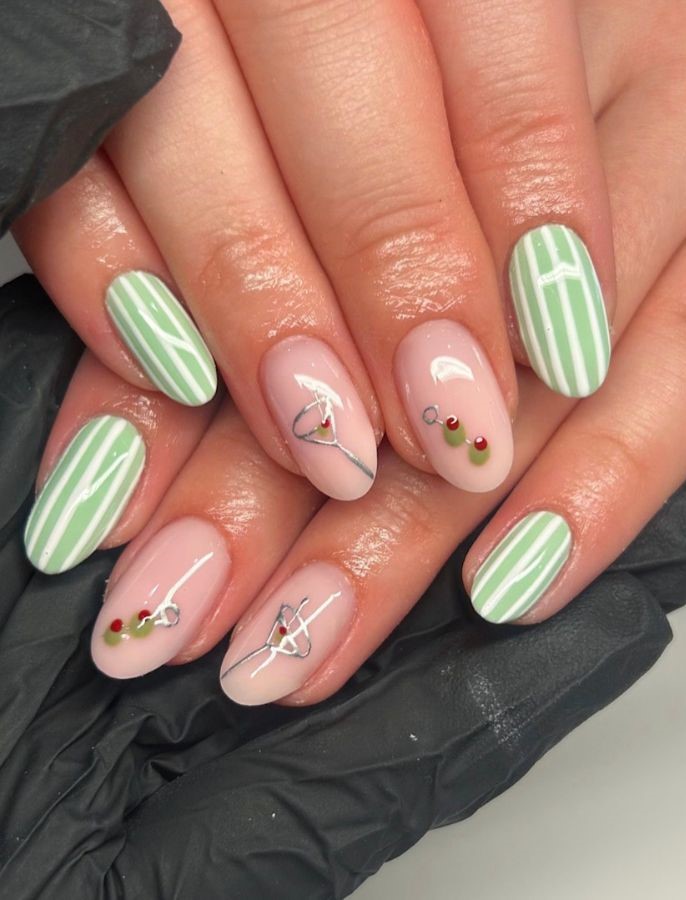 green stripe nail ideas