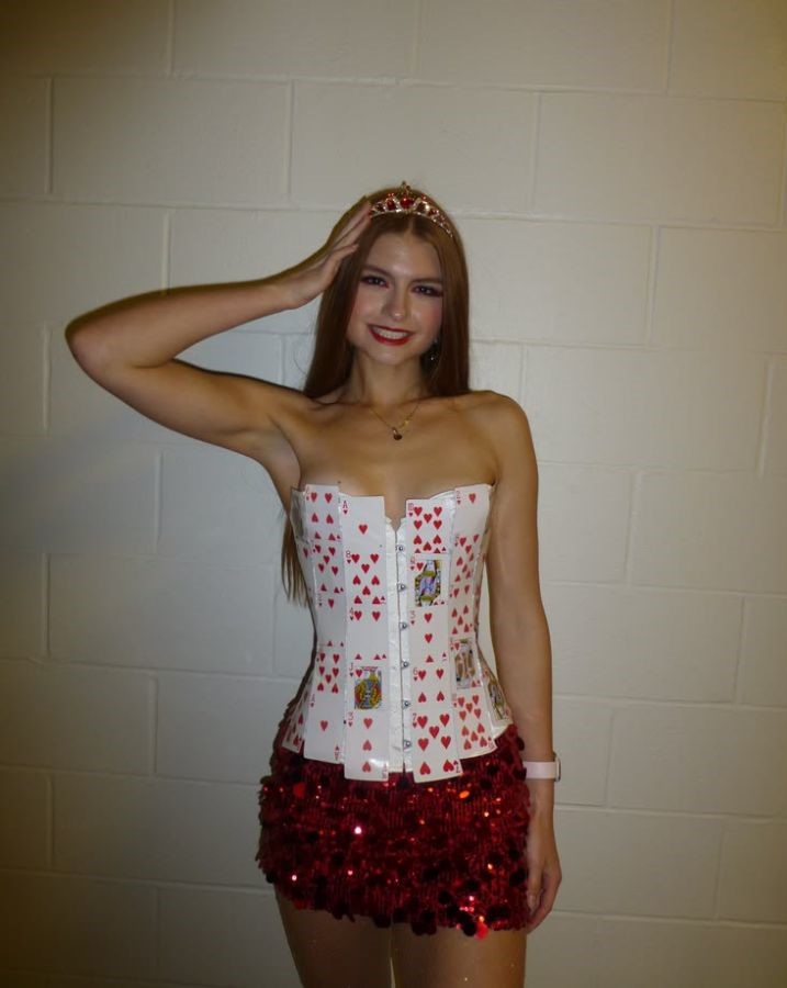 queen of hearts college girl costume ideas