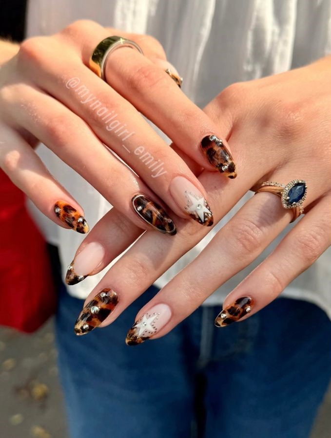 tortoise star nails