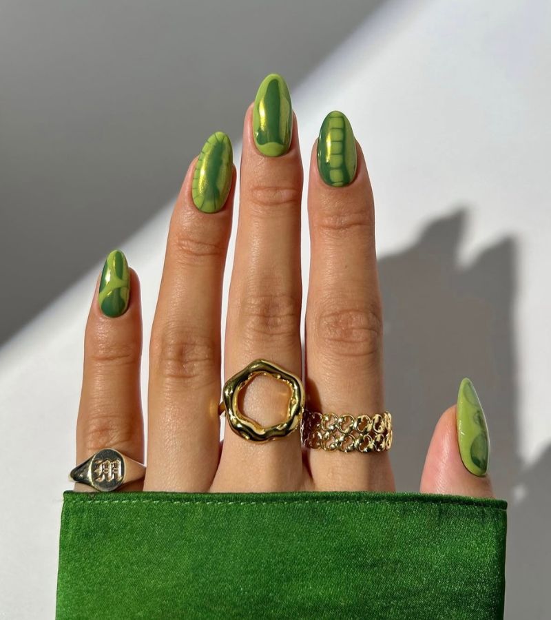 matcha marble nails