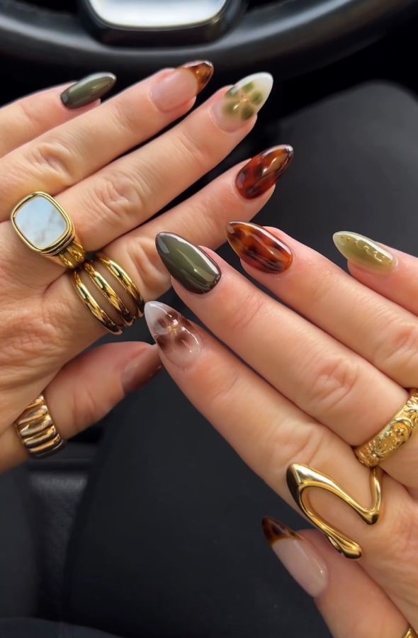 olive tortoise september nails