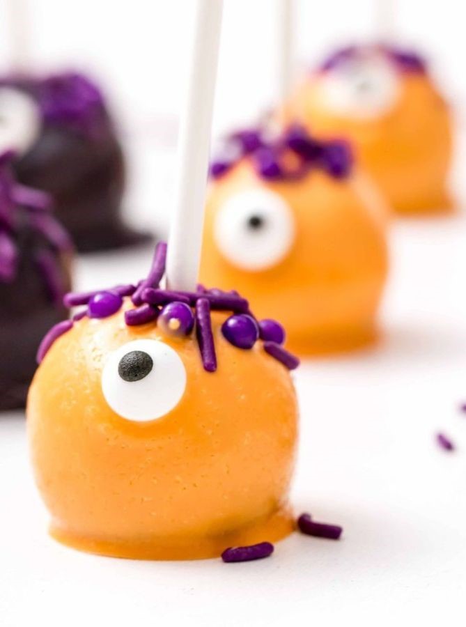 One-Eyed Monster Halloween Cake Pops