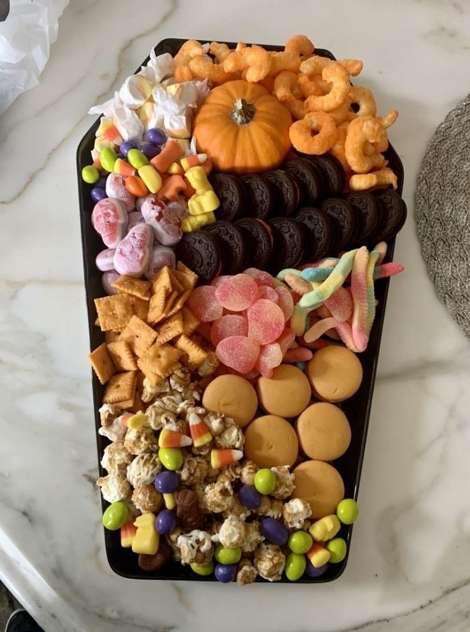 Last-Minute Halloween Snack Tray