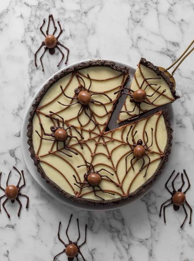 Chocolate Spiderweb Tart