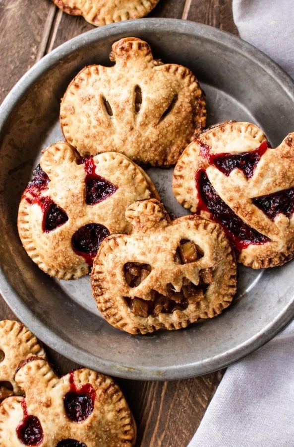 Jack-O’-Lantern Hand Pies