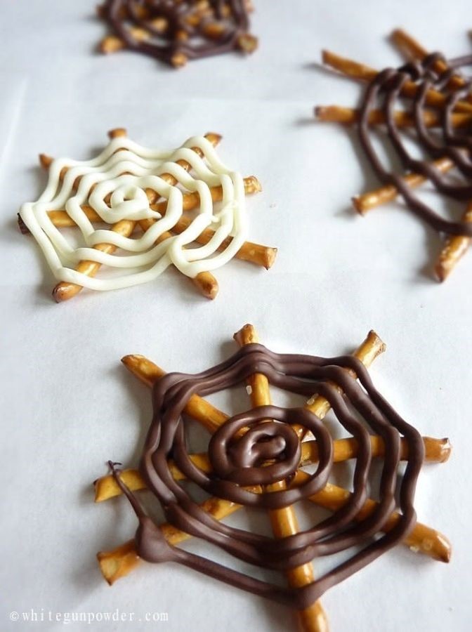 Chocolate Pretzel Spiderwebs