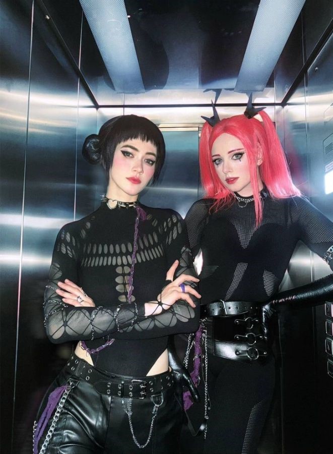 Demon Mira & Demon Zoey kpop demon hunters halloween costumes