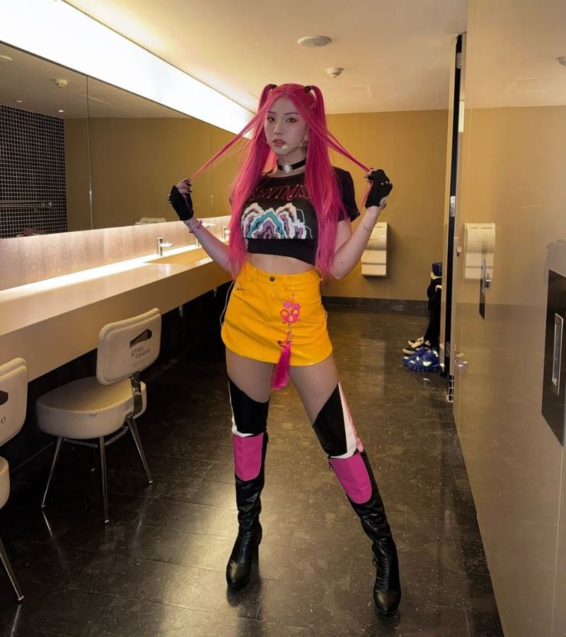 Mira kpop demon hunters halloween costumes
